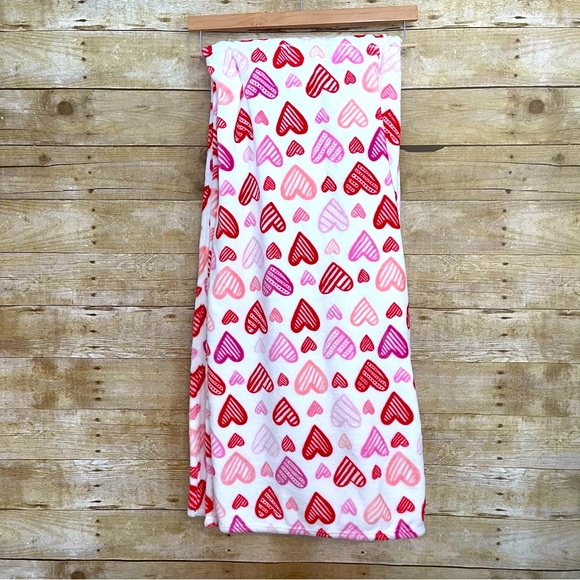 Home Heart Oversized Throw NWT - Picture 3 of 5